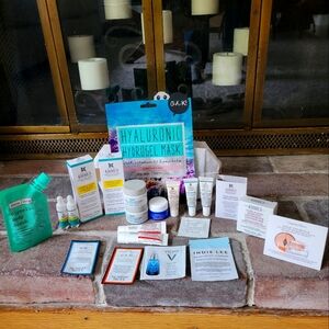 Kiehl's and Other Samples Skin Care Set